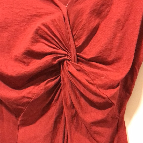 Beautiful burgundy T with flattering front detail - Picture 3 of 3